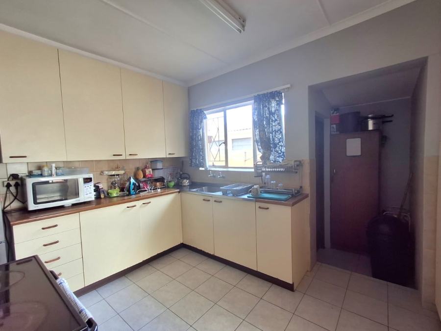 4 Bedroom Property for Sale in Summerpride Eastern Cape